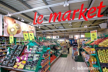 France bans supermarkets from throwing out edible food