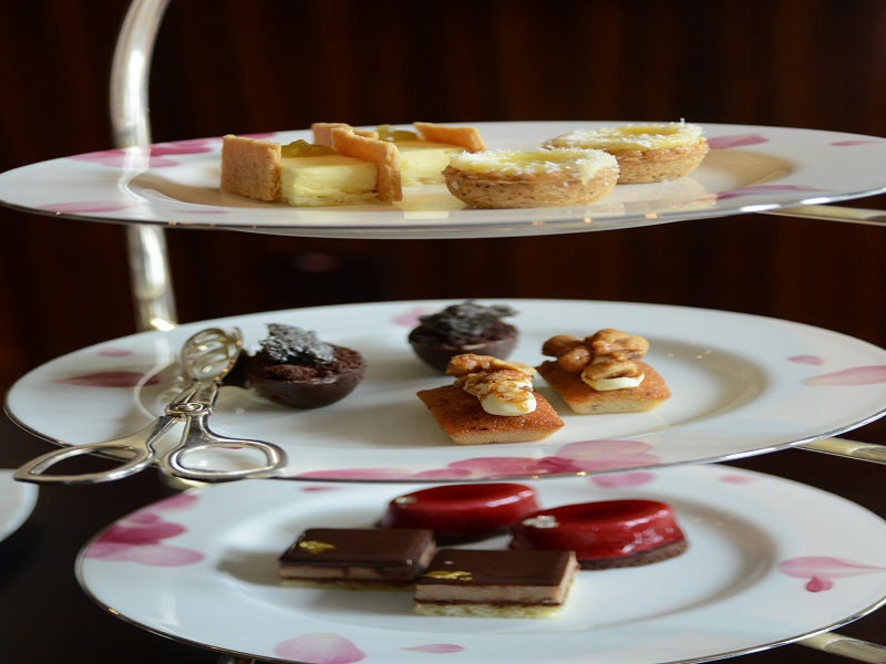 Diabetes-friendly Afternoon Tea at Axis Bar and Lounge, Mandarin Oriental Singapore