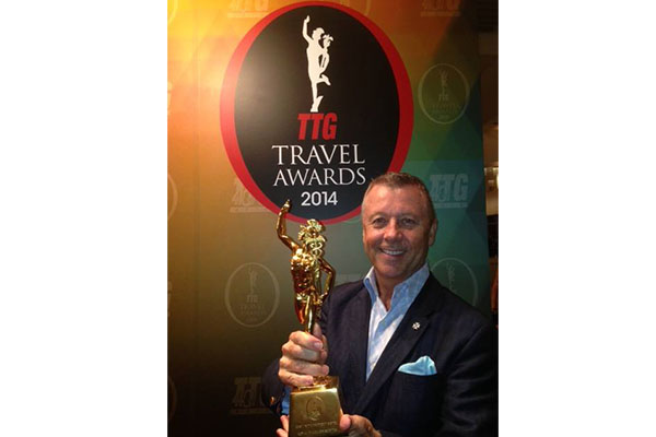 Royal Plaza on Scotts’ wins TTG Travel Awards 2014 Asia Pacific’s Best Independent Hotel award