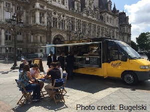 Food Trucks Finally Arrive in Food-fussy Paris, and People Like Them