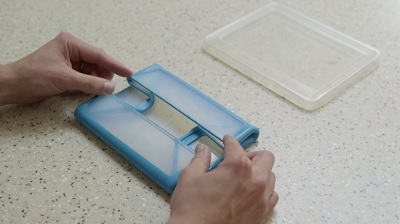 FoldFlat Food Containers Bend Like Origami for Smarter Storage