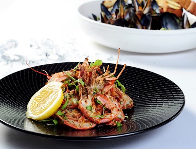 Hong Kong’s Watermark Seafood Bar & Grill presents a new sumptuous menu
