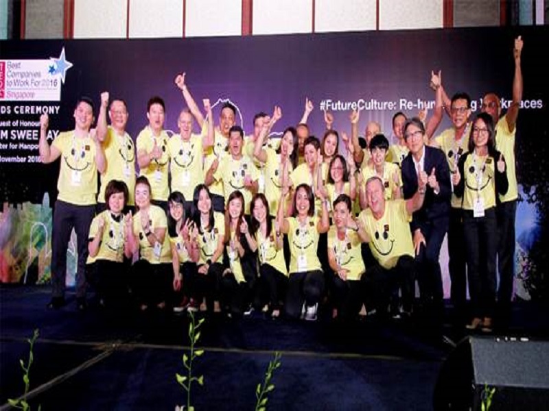 Royal Plaza on Scotts is snatches up award for  ‘Best Companies to Work For’ in Singapore