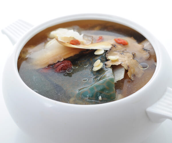Double-boiled Deep Sea Napoleon Wrasse Head Bone Soup with Chinese Herbs